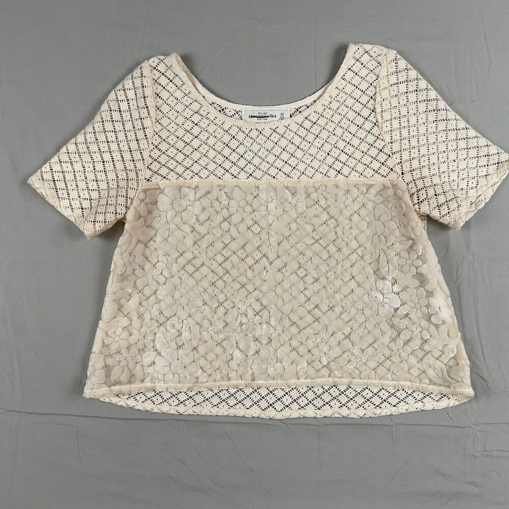 Abercrombie Lace Crop‎ Top XS Coquette Feminine Cottagecore Floral Sheer